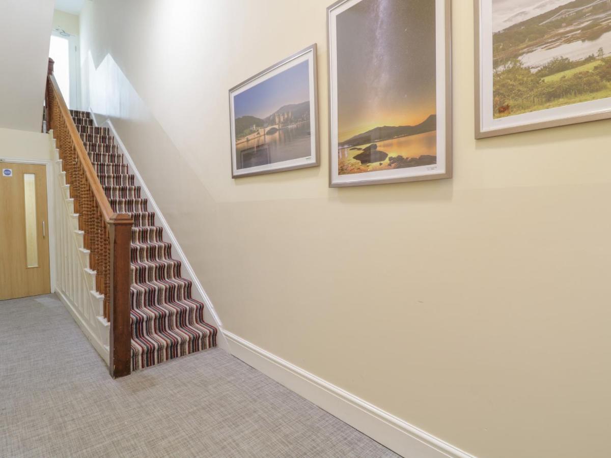 The Lombard Villa Dolgellau Exterior photo